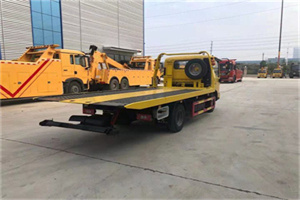 南和非事故拖车